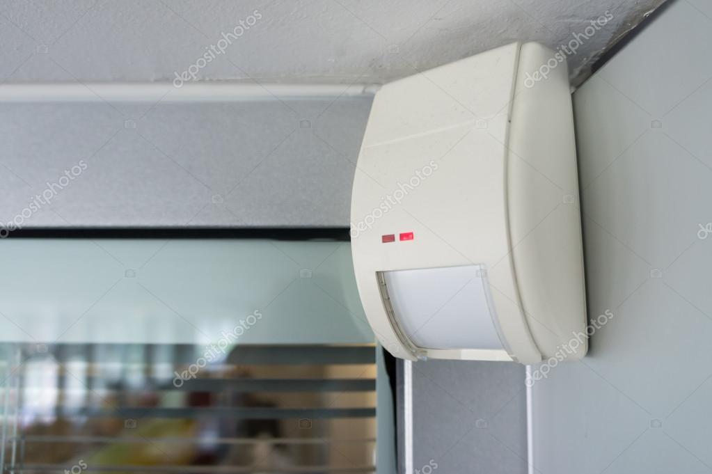 Tastiera di un sistema di allarme installato in un appartamento