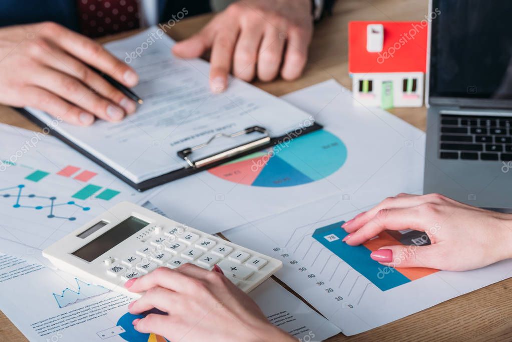 Consulenza su documenti per il finanziamento dei lavori